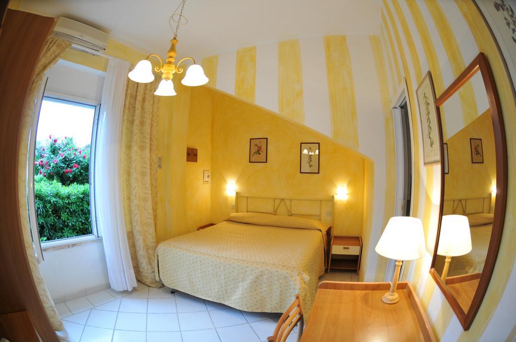 Hotel Atlantic มารีนาดีคาร์รารา ห้อง รูปภาพ